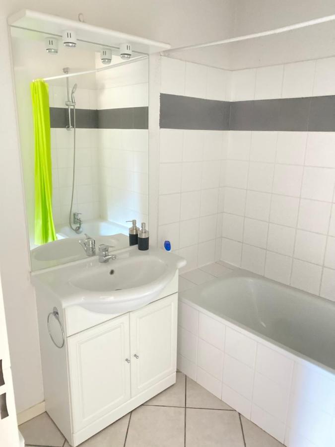 Appartement Logement entier - Wifi - Parking privatif - Piscine à Le Mans Extérieur photo